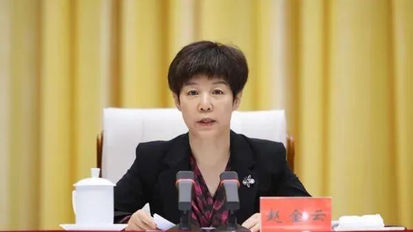 女副省长落马后 丈夫简历被官网撤下