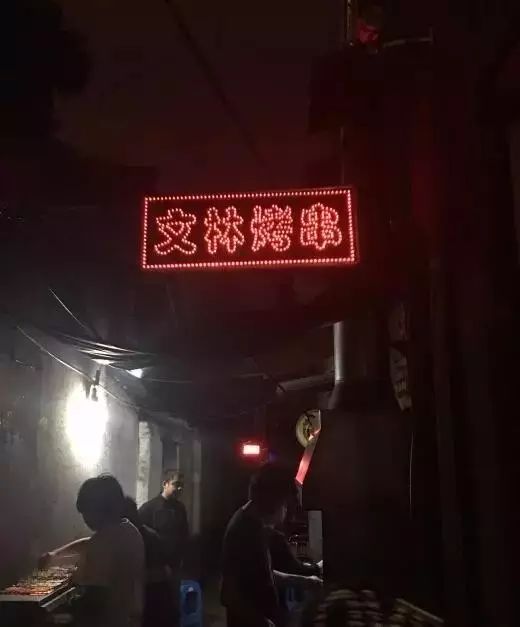 揭秘小巷深处的宝藏，特色小店与掌盟视频下载攻略（附下载教程）