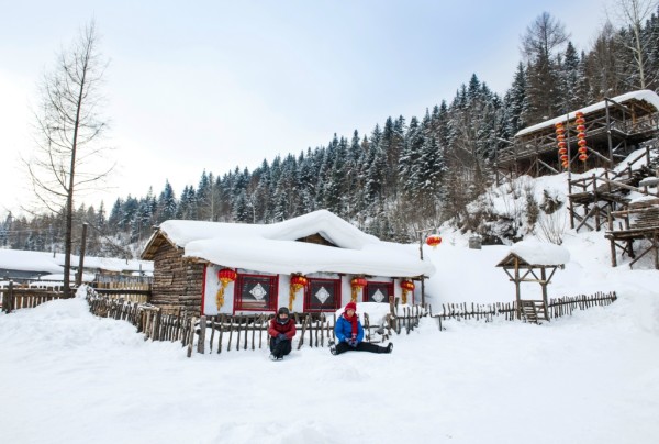 11月10日雪乡最新消息，童话雪乡的冬日奇景与旅行指南揭秘