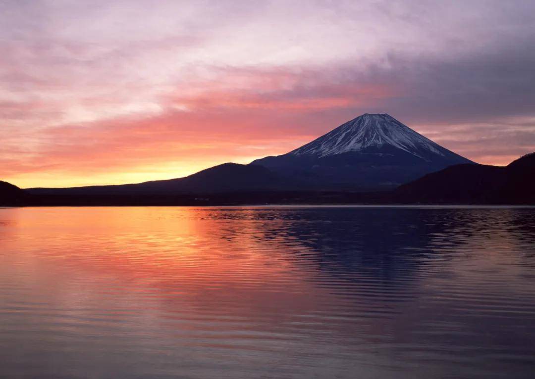 11月13日最新火山岛探险，自然界的奇观与探险者的天堂